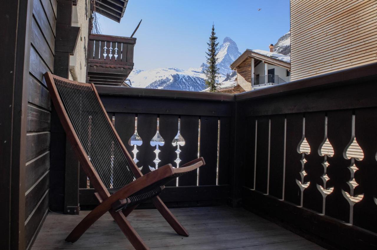 Village Apartment With Matterhorn View Zermatt Kültér fotó